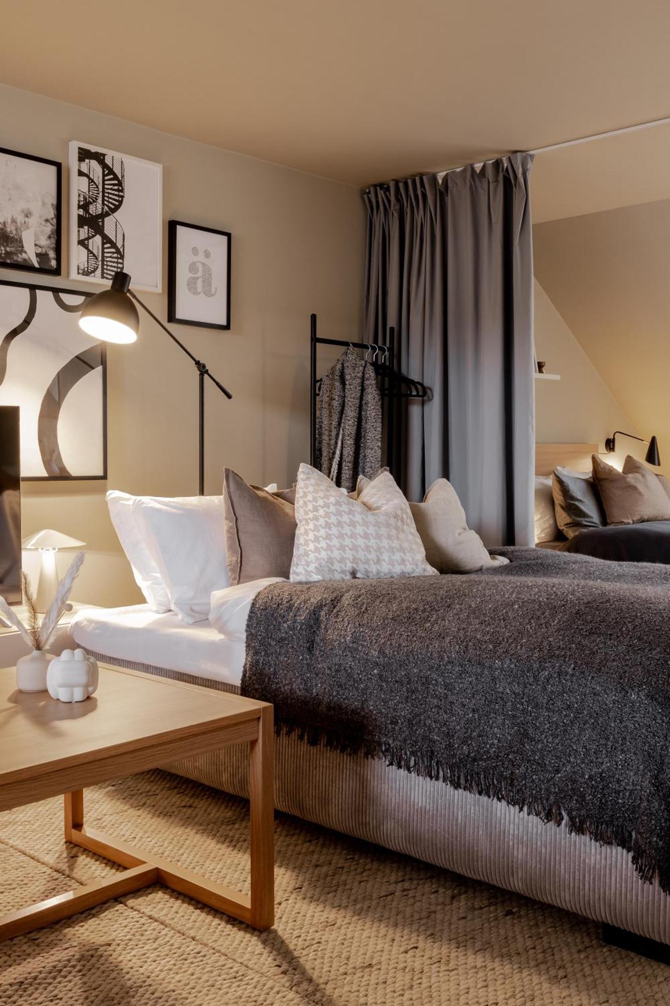 Turnkey I Karlin Square Apartments Prag Zimmer foto